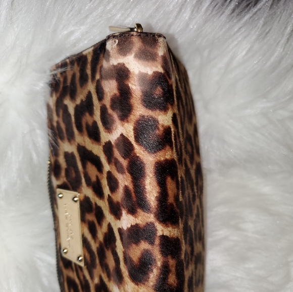 Michael Kors animal print wallet - Picture 5 of 6